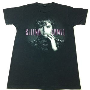 Selena Gomez stars dance 2013 tour tee shirt